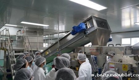 产学研深度融合 协同培育技术人才——青岛伟德bv1964与河南工业大学食品工程联合研发中心